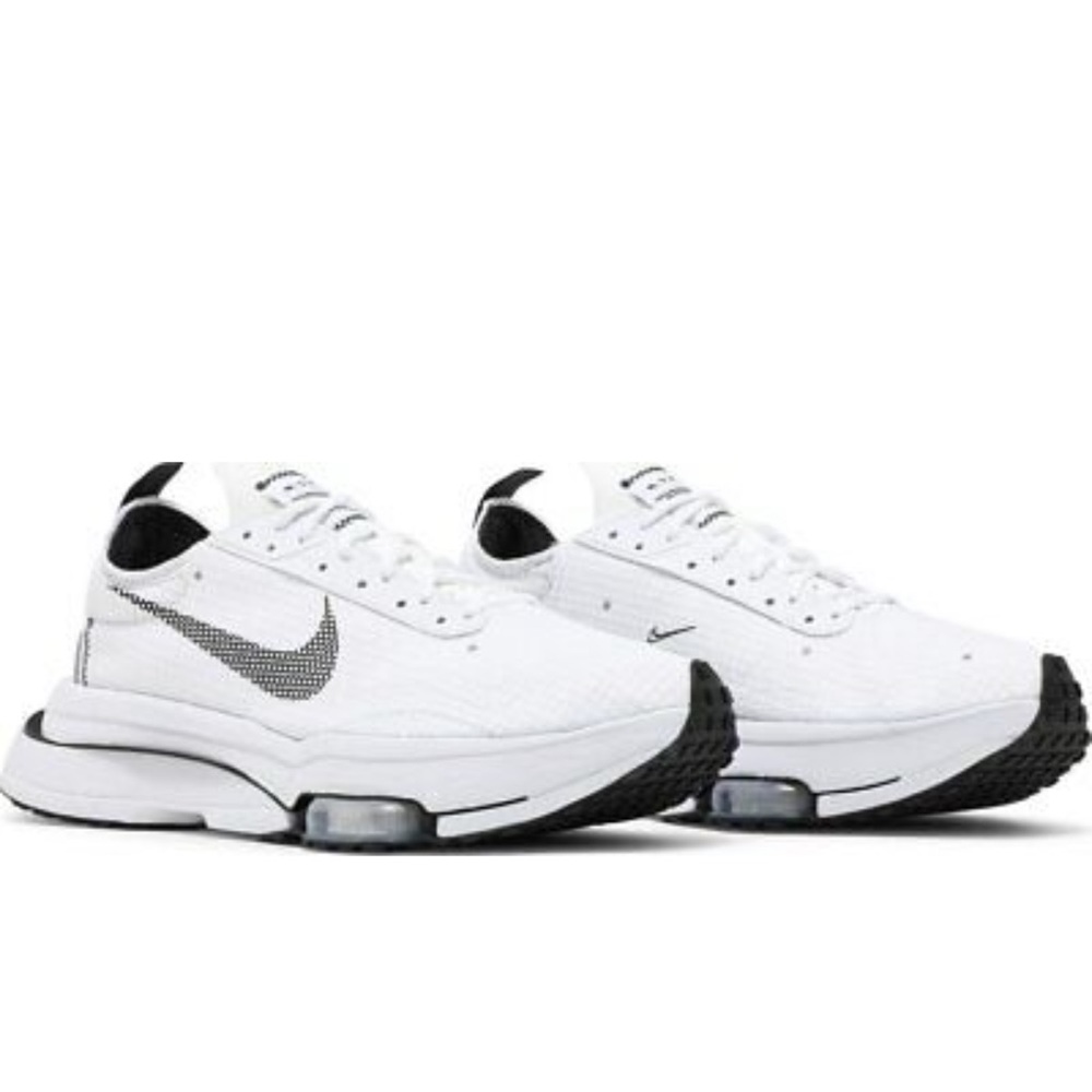 NWOT Men’s Size 8 Nike Air Zoom Type SE White and Black